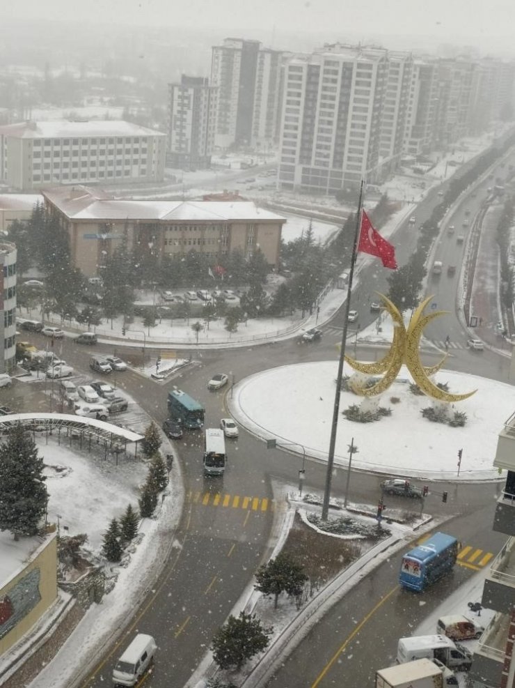 Mart ayında yağan kar hayatı olumsuz etkiledi