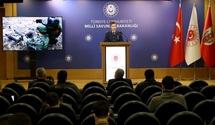 MSB: “FETÖ operasyonları kapsamında 15 Temmuz 2016’tan itibaren 21 bin 494 personel ihraç edildi”