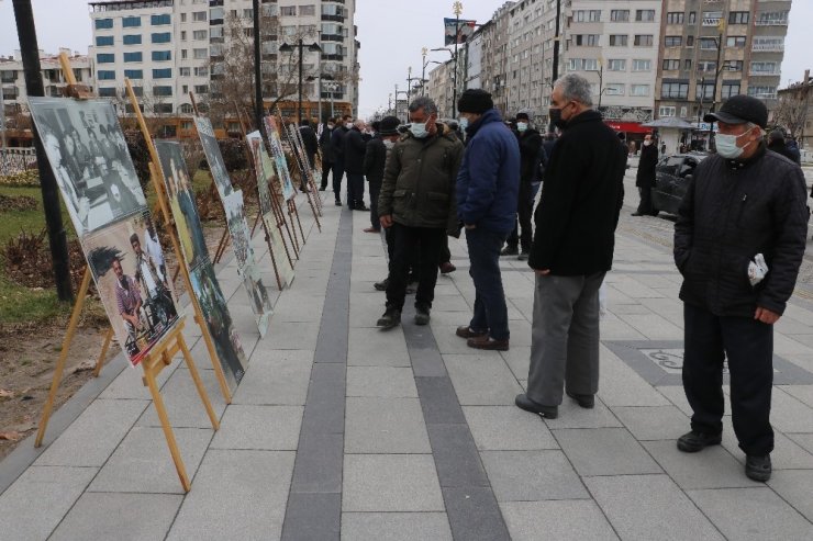 Yazıcıoğlu kent meydanında fotoğraflarıyla anıldı