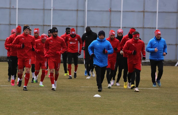 Sivasspor, zorlu Trabzonspor maçı hazırlıklarını sürdürüyor