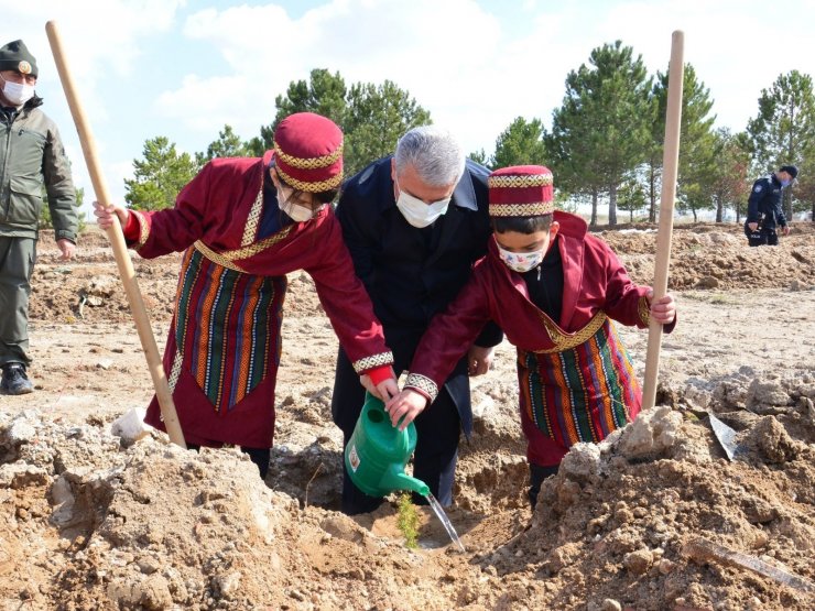 Ahi Çocuk Projesi Kapsamında Fidan Dikildi