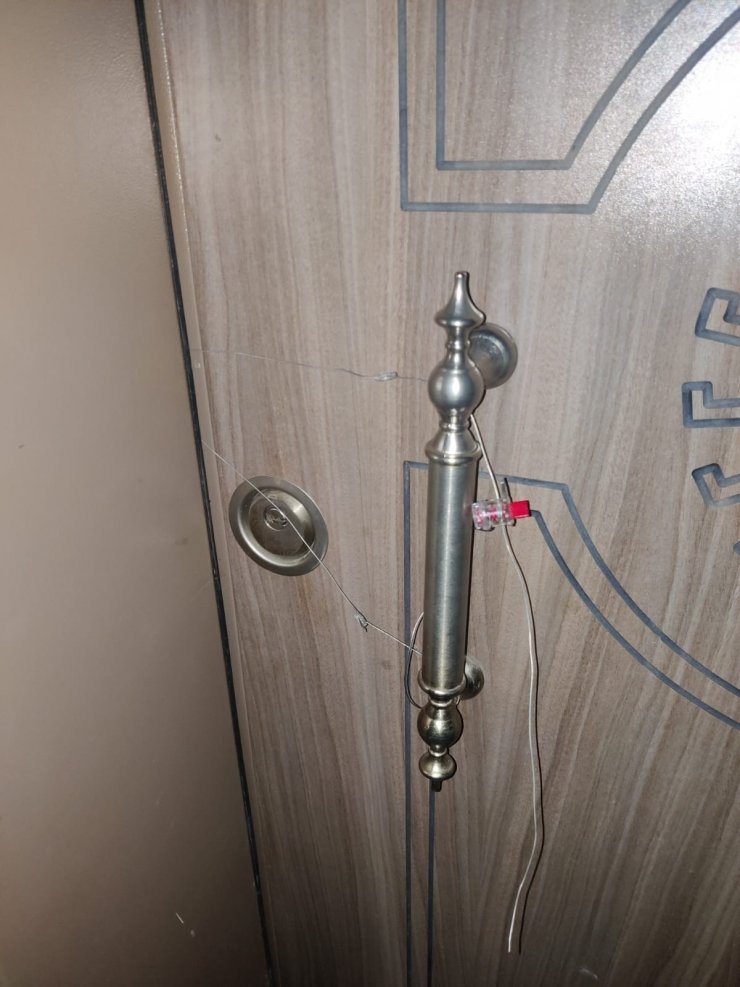 Apartmandaki kahvehanede yine polise yakalandılar