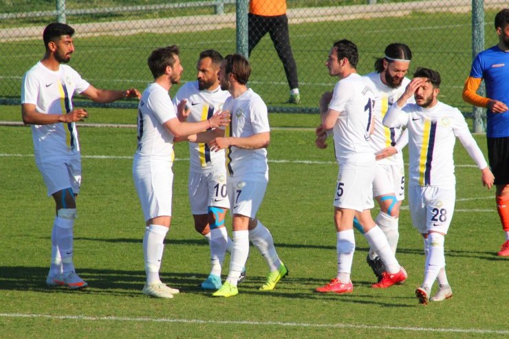 Talasgücü Belediyespor 4’de 4 yaptı