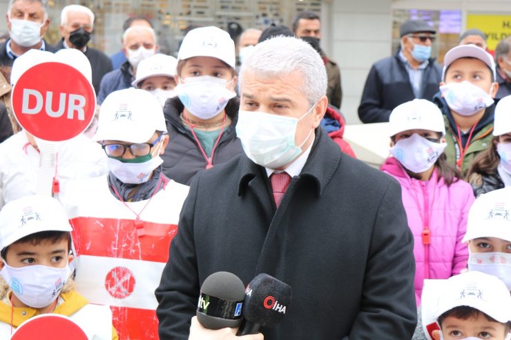 Kırmızı çizgilerle Kırşehir’de, yayalar için duyarlılık dönemi başladı