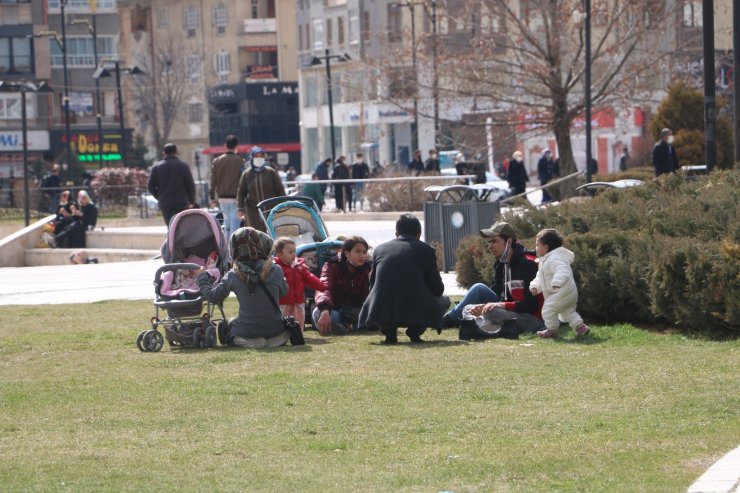 Yüksek riskli iller arasına giren Sivas’ta, validen ev hanımlarına çağrı