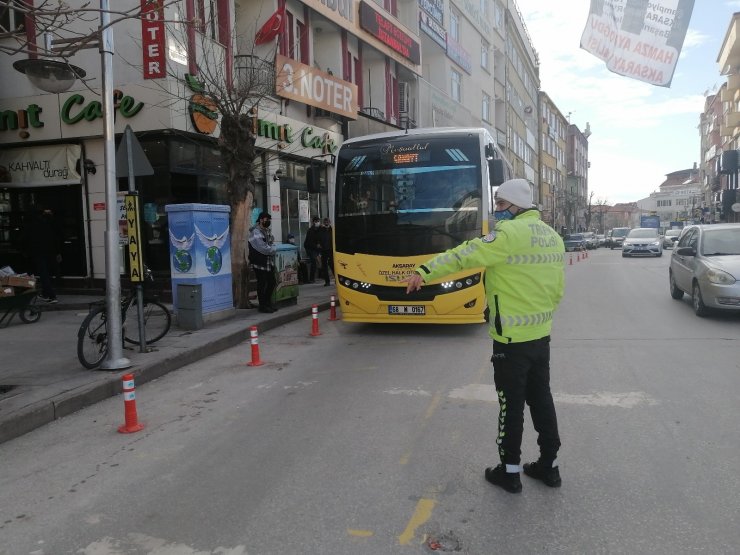 Kırmızı kategorideki Aksaray’da halk otobüsleri denetlendi