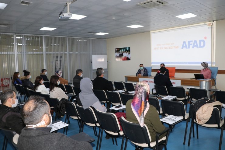 Gençlik ve Spor Müdürlüğü’nde afet eğitim seferberliği başlatıldı