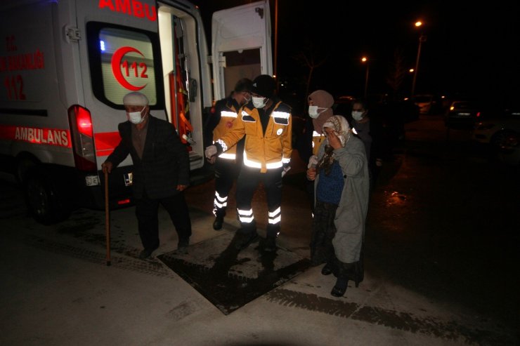 Düdüklü tencere patladı: Yaşlı çift yaralandı