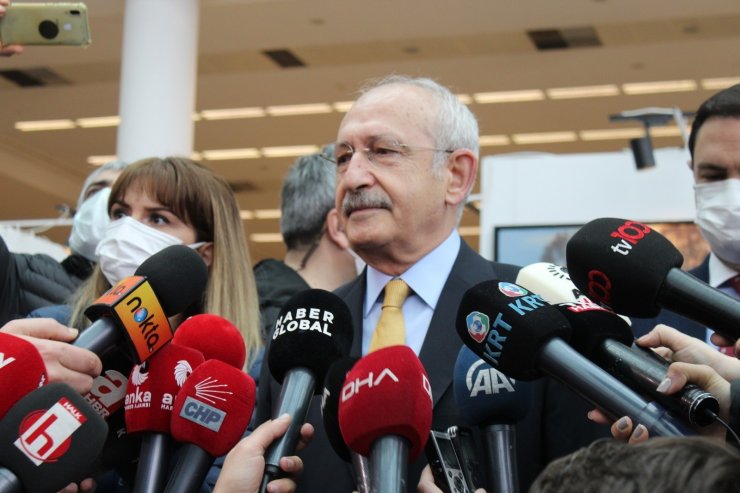 Kılıçdaroğlu ArtAnkara 7. Çağdaş Sanat Fuarı’nı gezdi