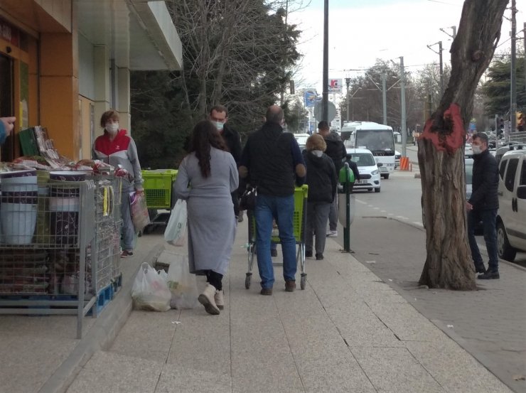 Hafta sonunda alışveriş akını