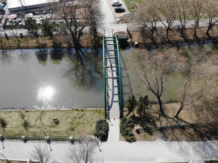 Boş kalan ünlü park sessizliğe büründü