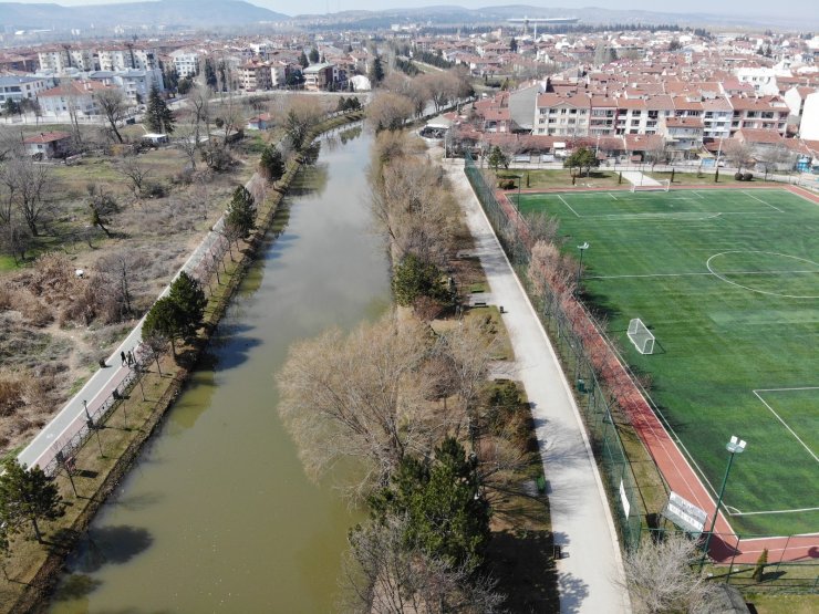 Boş kalan ünlü park sessizliğe büründü