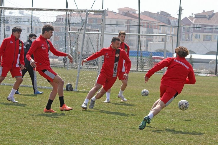 Eskişehirspor Altınordu maçı hazırlıklarını tamamladı