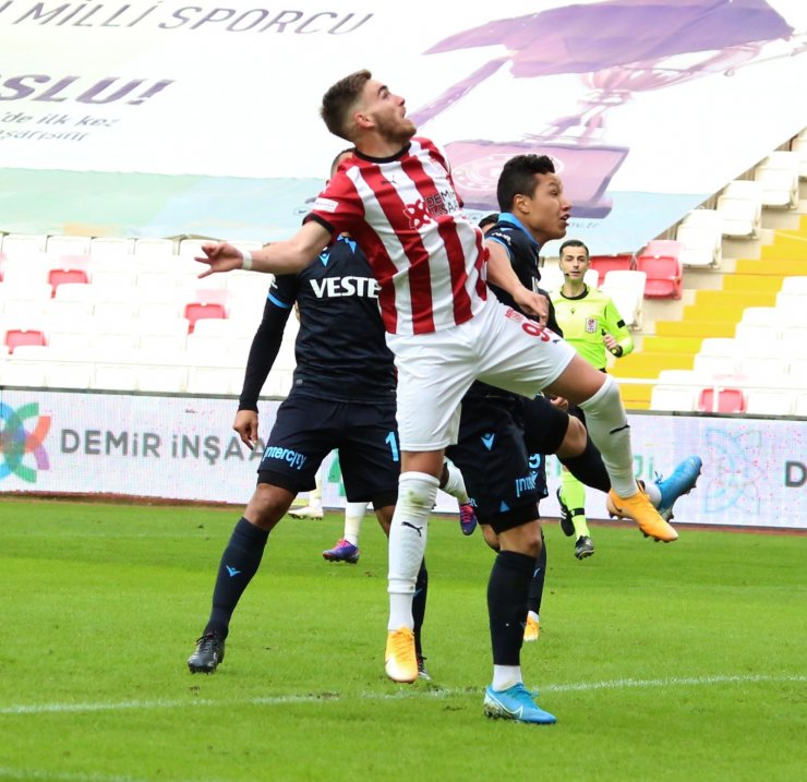 Süper Lig: DG Sivasspor: 0 - Trabzonspor: 0 (Maç sonucu)