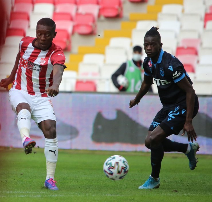 Süper Lig: DG Sivasspor: 0 - Trabzonspor: 0 (Maç sonucu)