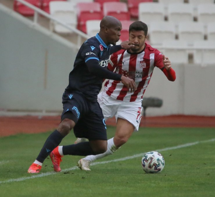 Süper Lig: DG Sivasspor: 0 - Trabzonspor: 0 (Maç sonucu)