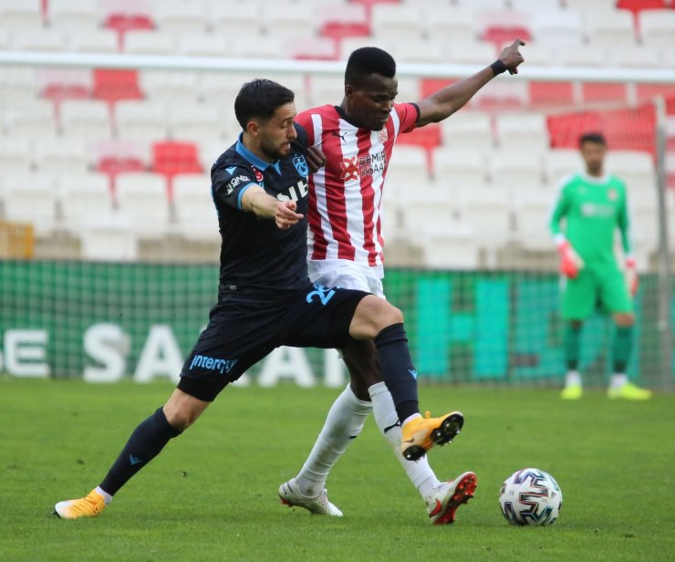 Süper Lig: DG Sivasspor: 0 - Trabzonspor: 0 (Maç sonucu)