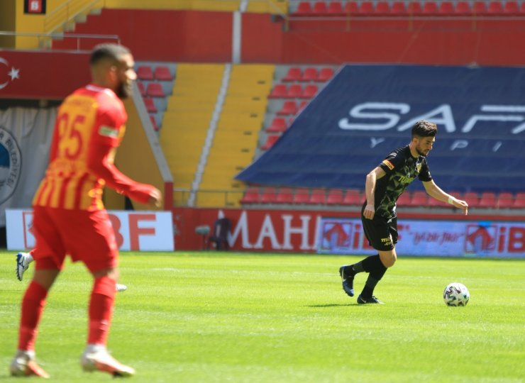 Süper Lig: Kayserispor: 1 - Göztepe: 0 (İlk yarı)