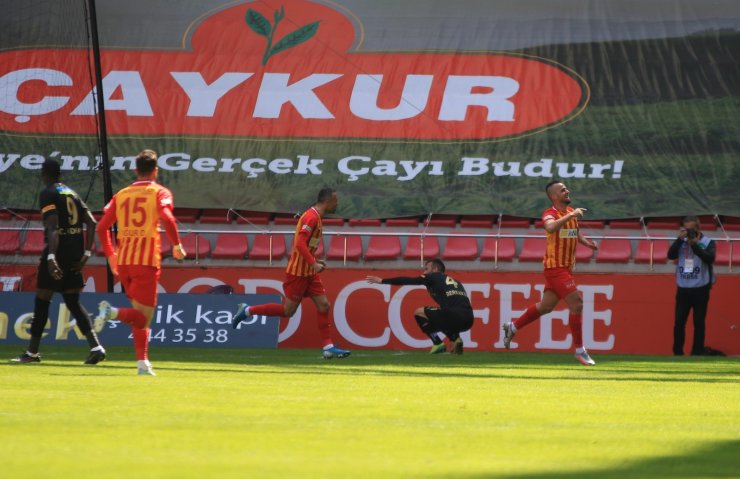 Süper Lig: Kayserispor: 1 - Göztepe: 0 (İlk yarı)