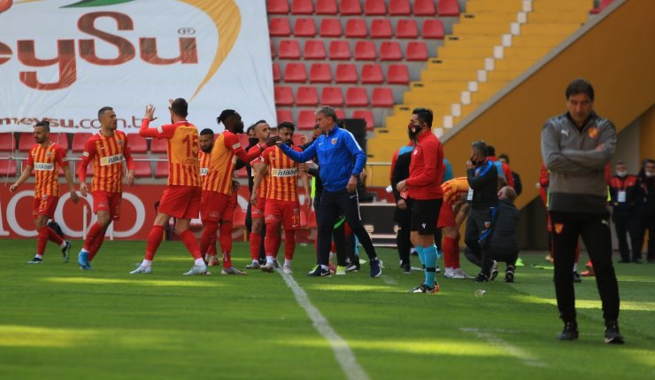 Süper Lig: Kayserispor: 1 - Göztepe: 0 (İlk yarı)