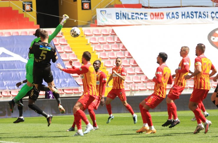 Süper Lig: Kayserispor: 1 - Göztepe: 0 (İlk yarı)