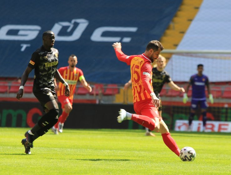 Süper Lig: Kayserispor: 1 - Göztepe: 0 (İlk yarı)