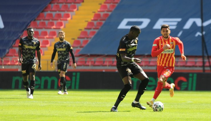 Süper Lig: Kayserispor: 1 - Göztepe: 0 (İlk yarı)