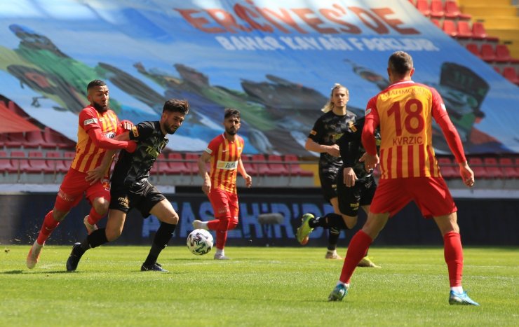 Süper Lig: Kayserispor: 1 - Göztepe: 0 (İlk yarı)