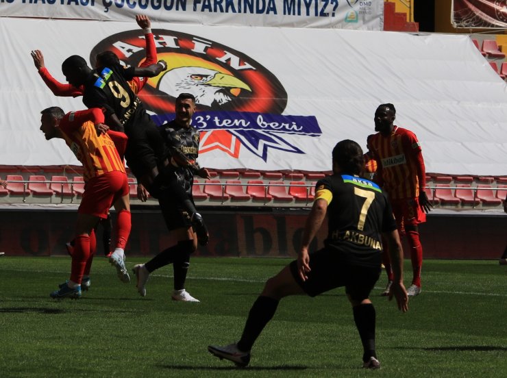 Süper Lig: Kayserispor: 1 - Göztepe: 0 (İlk yarı)