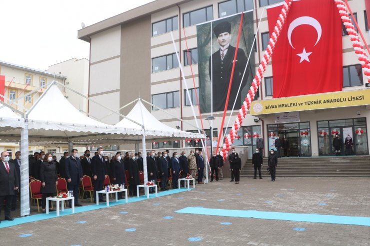 Bakan Selçuk: “Mesleki eğitim yatırımlarının doruklara çıktığı bir dönemdeyiz”