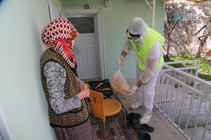 Odunpazarı’ndan karantina altındaki vatandaşlara iki öğün sıcak yemek