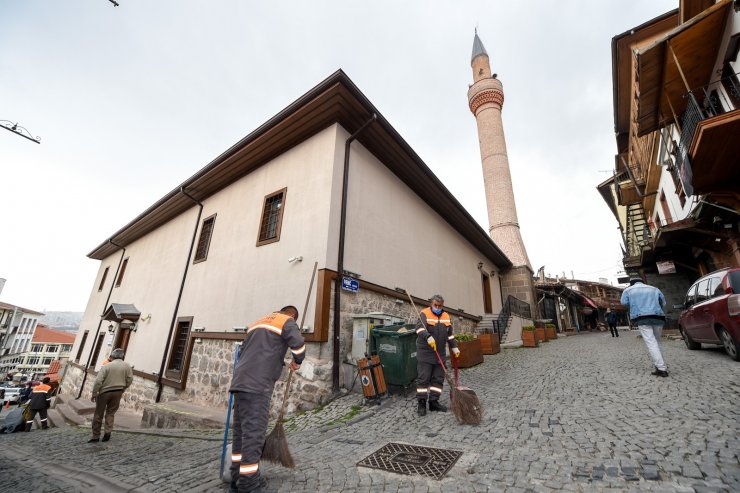 Ankara’da camiler Ramazan’a hazırlanıyor