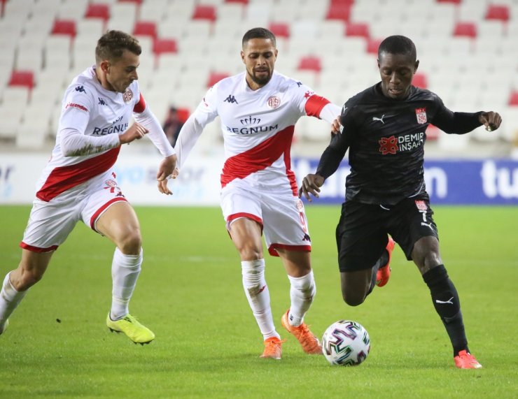 Antalyaspor ile Sivasspor 24. randevuda