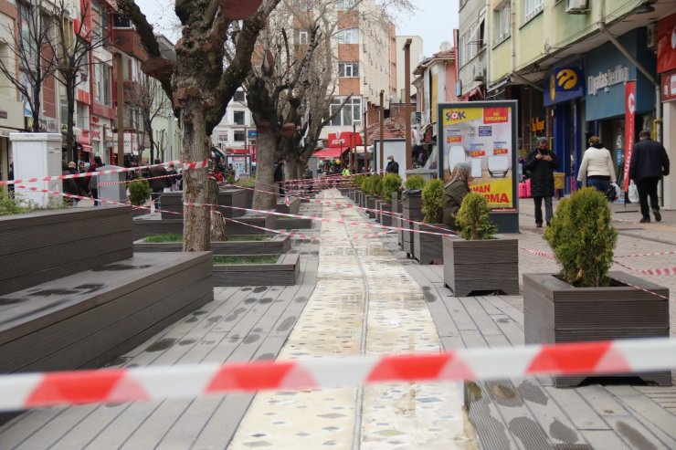 Eskişehir’de yoğunluk oluşturan parklar kapatıldı