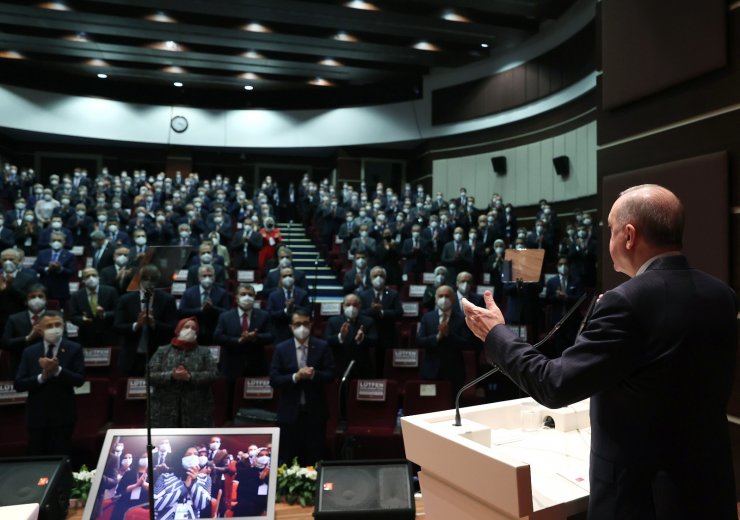 Cumhurbaşkanı Erdoğan: "Hiçbir temeli olmayan finans hareketlerine karşı tedbirlerimizi alıyoruz"