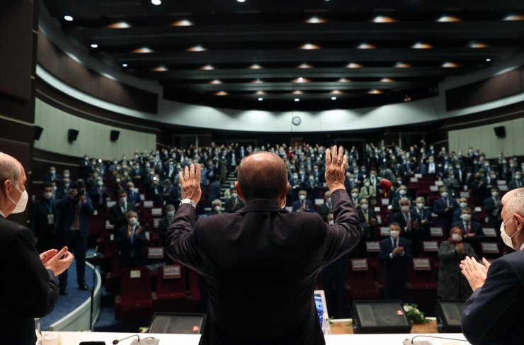 Cumhurbaşkanı Erdoğan: "Hiçbir temeli olmayan finans hareketlerine karşı tedbirlerimizi alıyoruz"