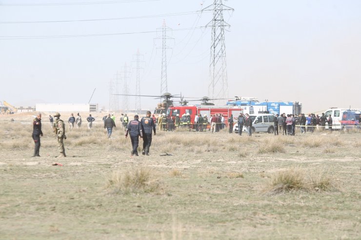 Konya’da Türk Yıldızlarına ait eğitim uçağı düştü: 1 pilot şehit