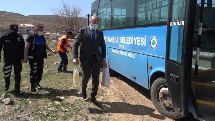 Bahşılı’da bin aileye yağ ve un dağıtıldı