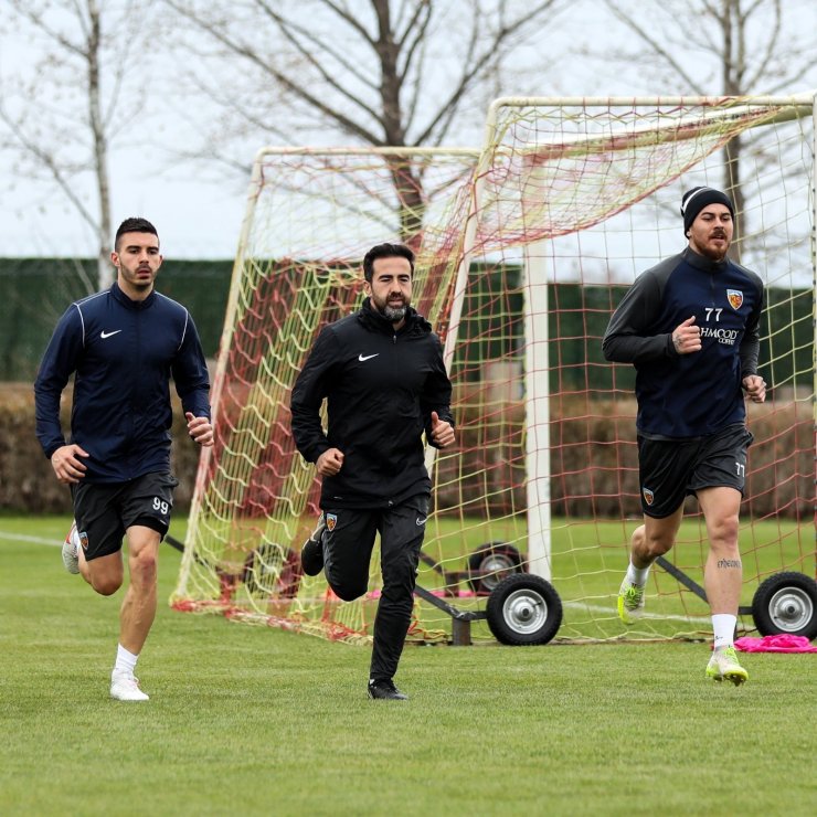 Denis Alibec ve Anton Maglica dönüyor