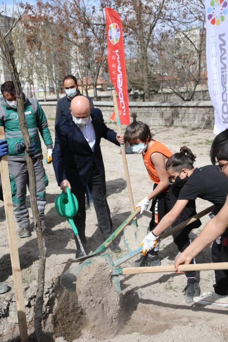 Başkan Çolakbayrakdar sözünü tuttu, Mithatpaşa’ya yeni park