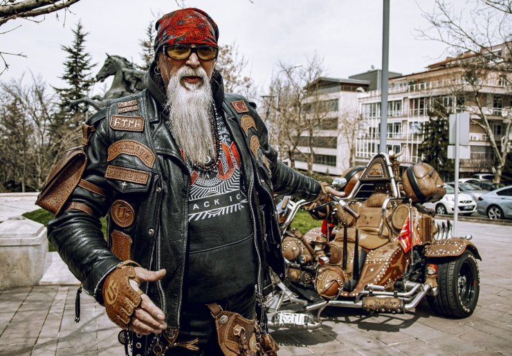 İlginç tasarımıyla dikkat çeken bu motosikletin dünyada eşi benzeri yok