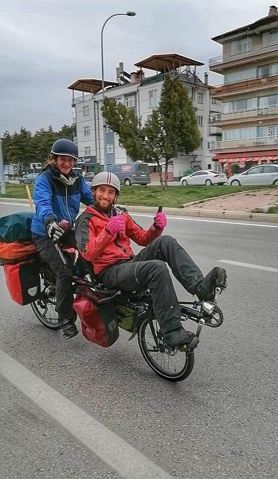 Tandem bisikletiyle Avrupa turuna çıkan Fransız çift Konya’da mola verdi