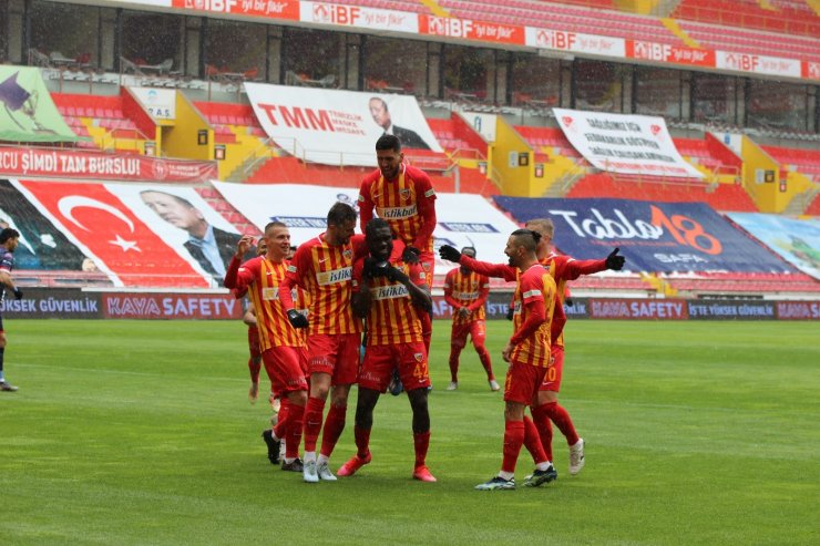 Süper Lig: Kayserispor: 0 - Antalyaspor: 1 (İlk yarı)