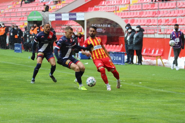 Süper Lig: Kayserispor: 0 - Antalyaspor: 1 (İlk yarı)