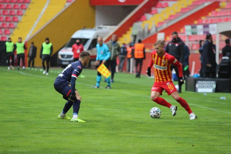 Süper Lig: Kayserispor: 0 - Antalyaspor: 1 (İlk yarı)