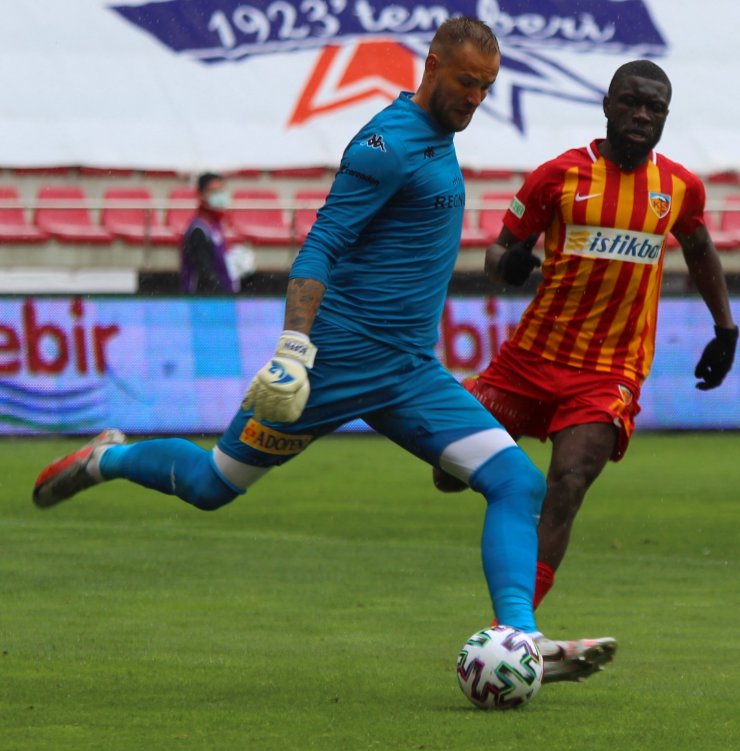 Süper Lig: Kayserispor: 0 - Antalyaspor: 1 (İlk yarı)