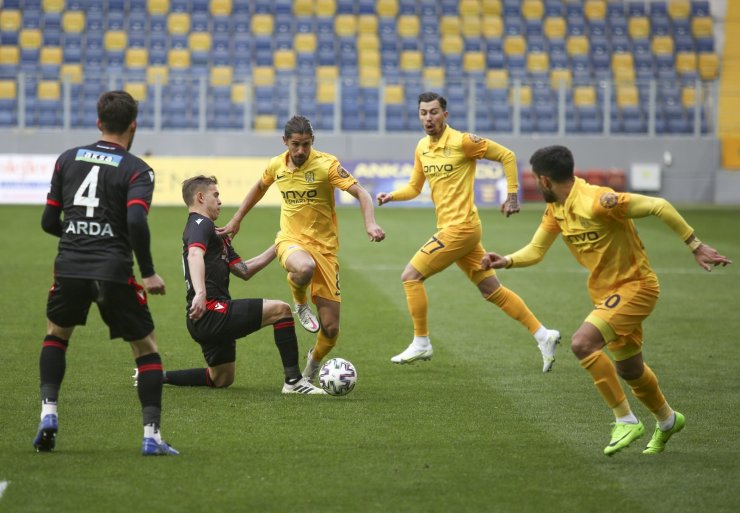 Süper Lig: MKE Ankaragücü: 2 Gençlerbirliği: 1 (Maç sonucu)