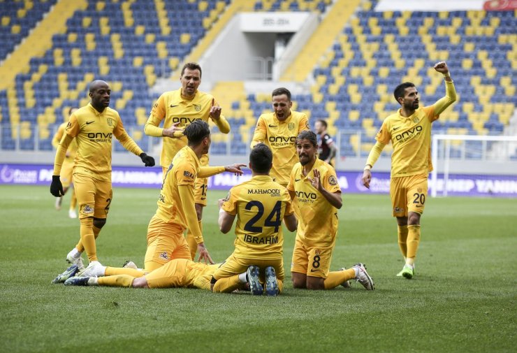 Süper Lig: MKE Ankaragücü: 2 Gençlerbirliği: 1 (Maç sonucu)