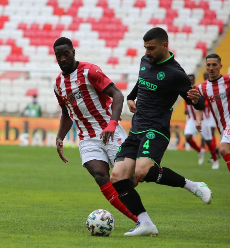 Süper Lig: Sivasspor: 3 - Konyaspor: 1 (Maç sonucu)