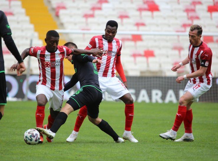 Süper Lig: Sivasspor: 0 - Konyaspor: 0 (Maç devam ediyor)